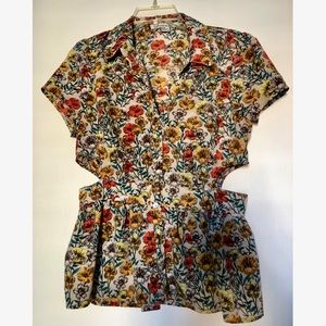 Floral side cut out top